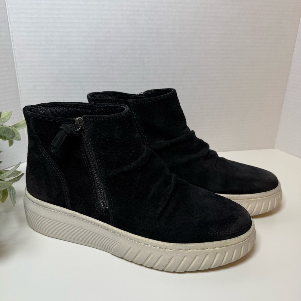 Sofft Portland, Black Suede Shoes/Booties Luxe Leather Fall Essentials Size 9.5M - Picture 2 of 16